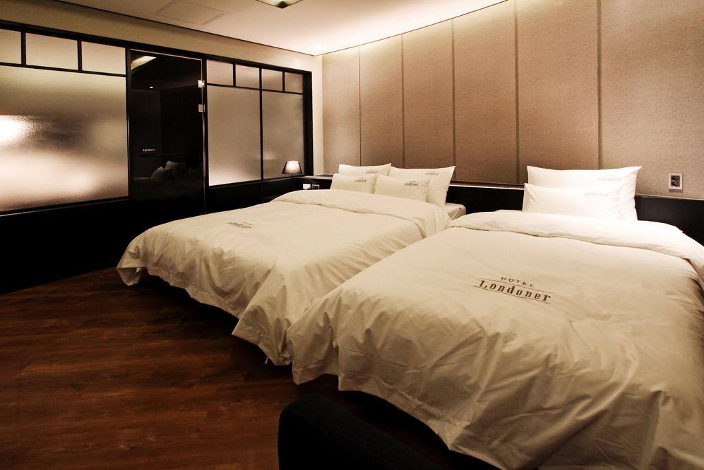 Hotel Londoner Gimhae Esterno foto