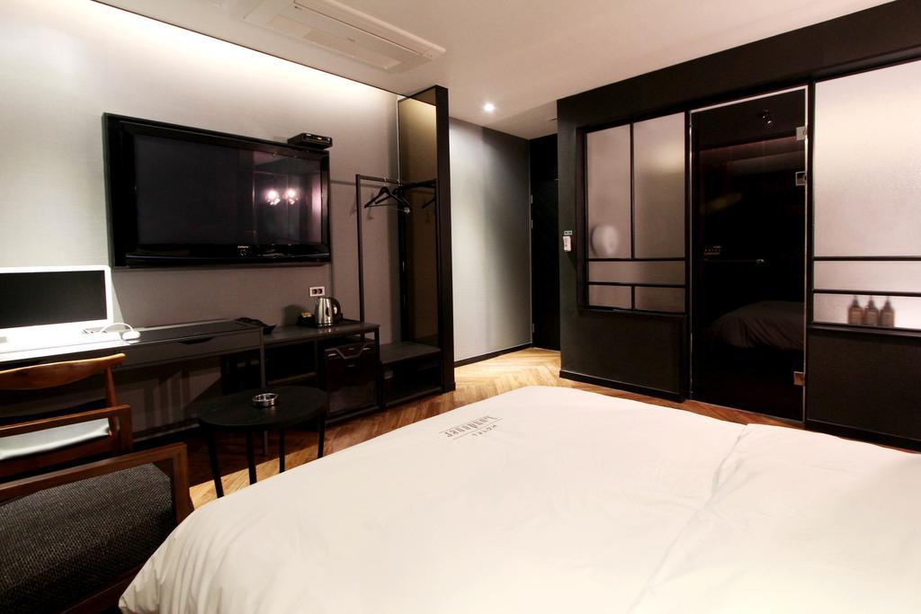 Hotel Londoner Gimhae Esterno foto