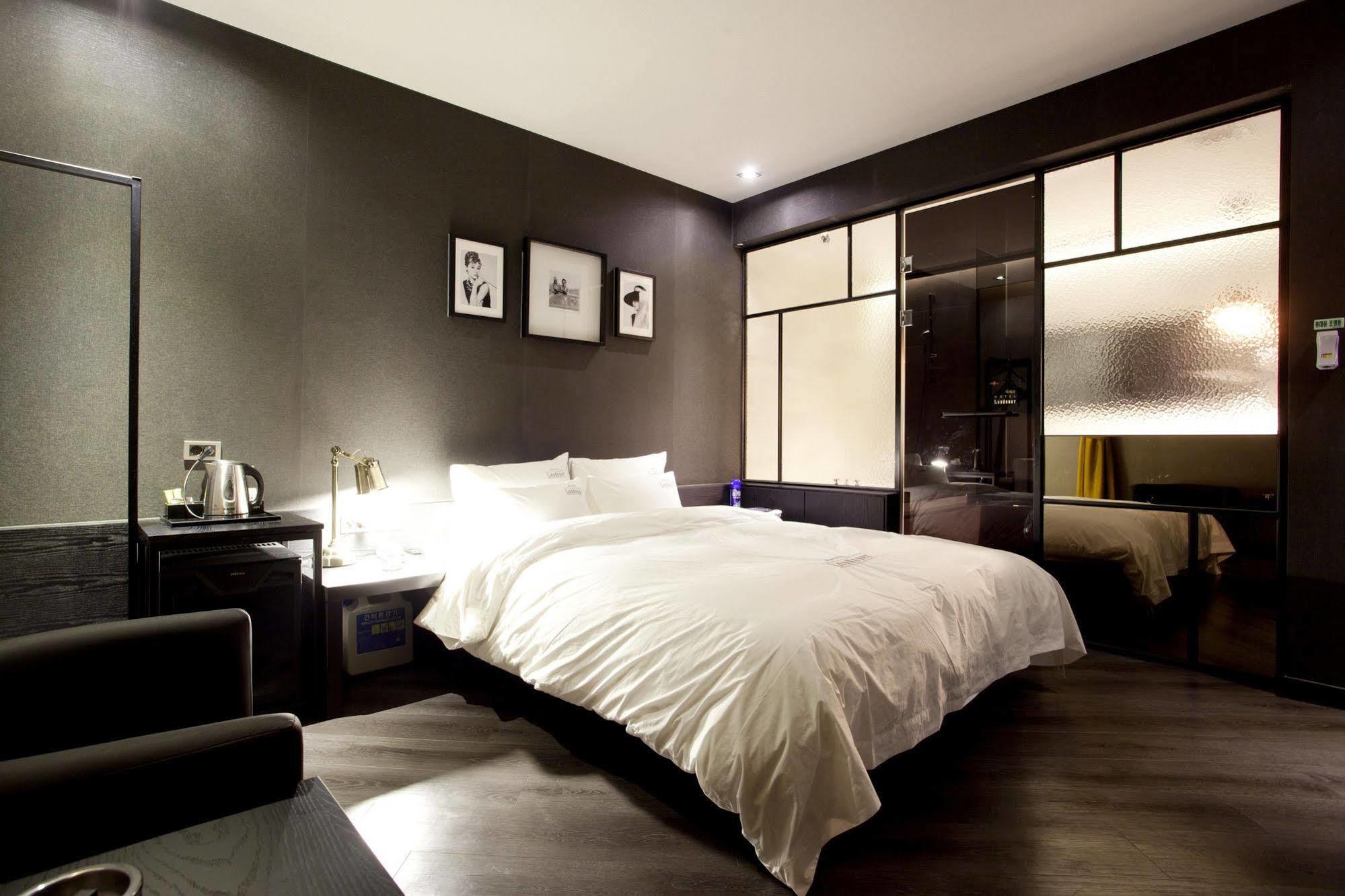 Hotel Londoner Gimhae Esterno foto