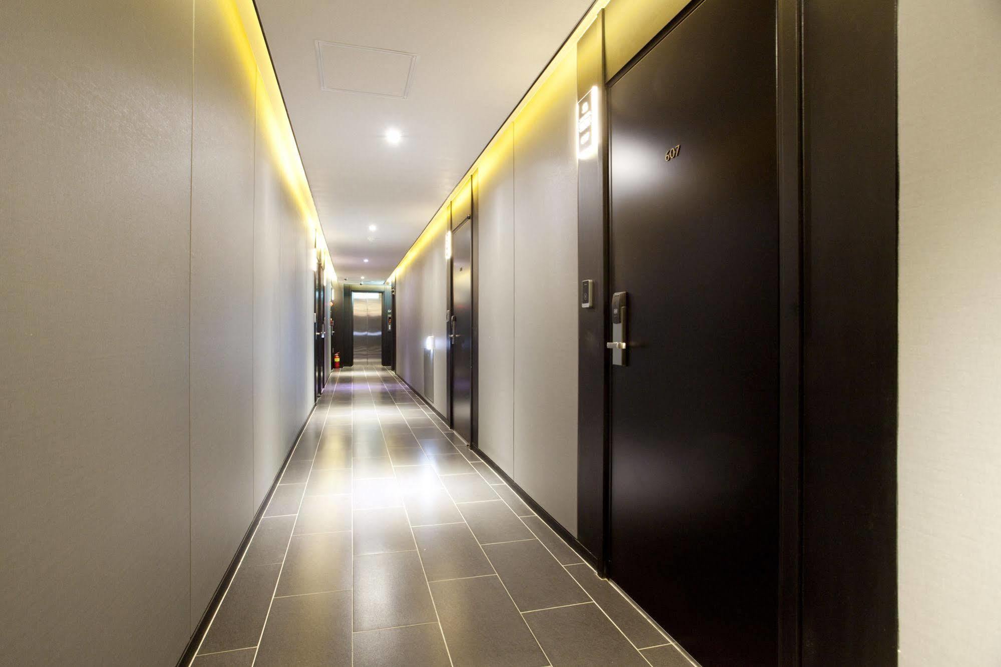 Hotel Londoner Gimhae Esterno foto
